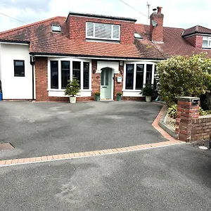 Homestay No.3, Cardiff